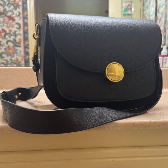 GATTA Jackie Noir Leather Camera Bag – Classic Black with Gold Hardware - Picture 3 of 5